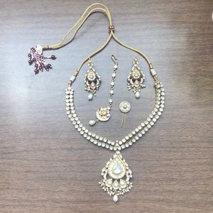 Indian Wedding Jewelry Set - Tikka, Necklace, Earrings, Hair Pin